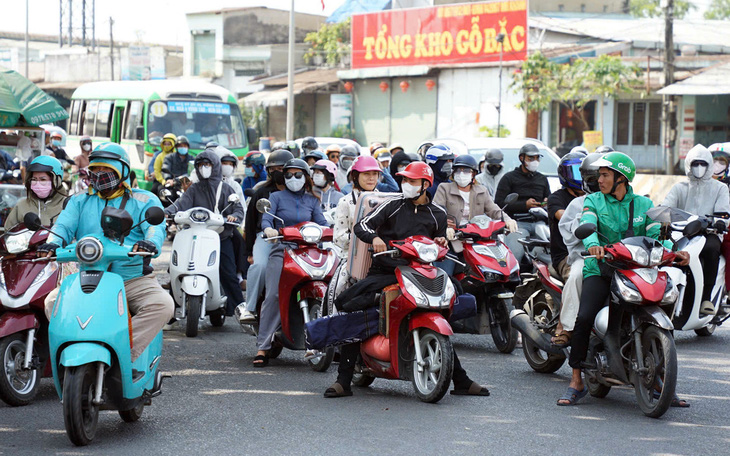 Cao tốc dịp Tết thông thoáng hơn - Ảnh 4.